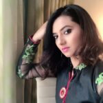 Isha Chawla Instagram - Kya Monday aa gaya ? #mondaymood #life #gratitude