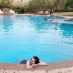 Isha Chawla Instagram – Pool time ❤️ with #mahi #veer #love #family #gratitude #summertime #familytime #pool #waterbabies