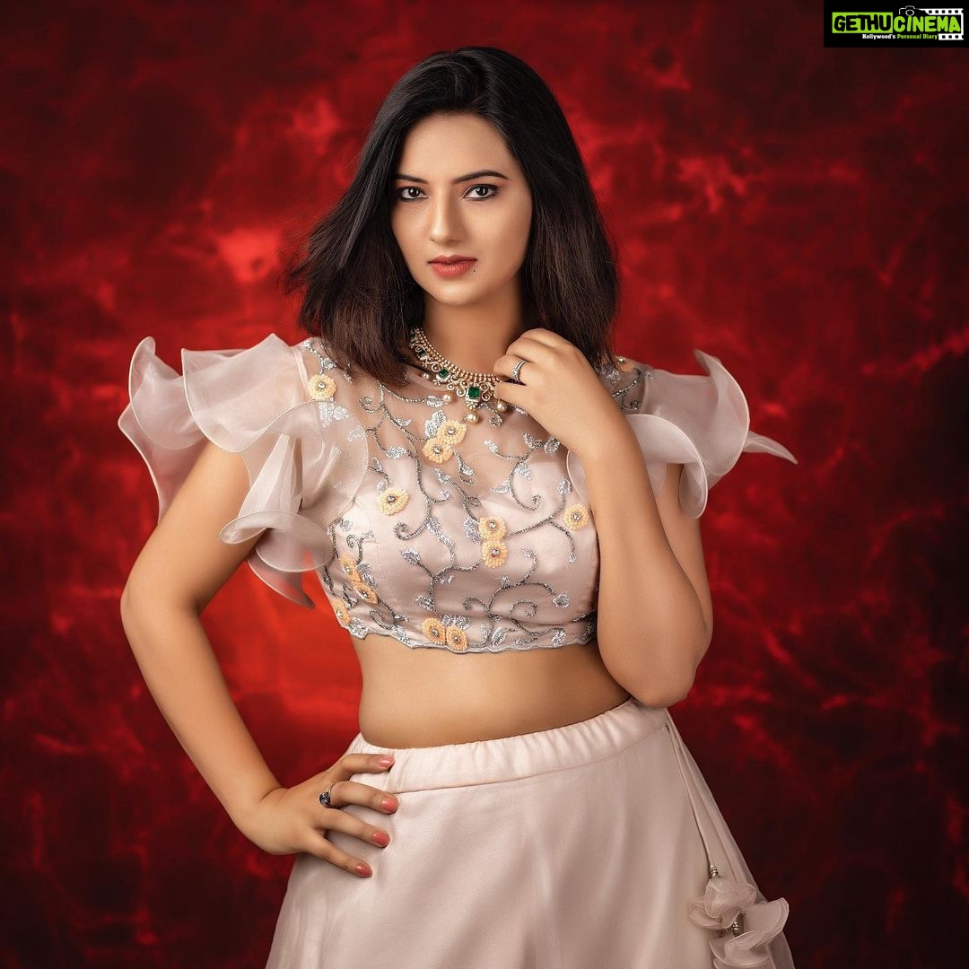 Isha Chawla Instagram - ❤️❤️❤️ P.C - @karteeksivagouni MUA - @cozytoglam Stylist - @rishita.madas Costume- @deepthiganeshstudio Jewellery - @manjulajewellers