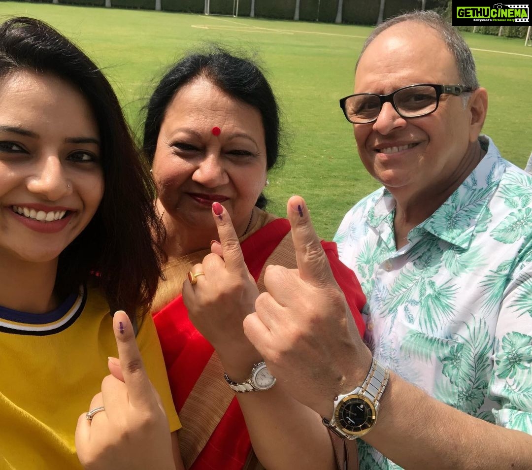 Isha Chawla Instagram - 🇮🇳 🇮🇳🇮🇳🇮🇳🇮🇳🇮🇳🇮🇳❤️#mycountrymypride #myvote #vote #votevotevote #myvotemyright #everyvotecounts