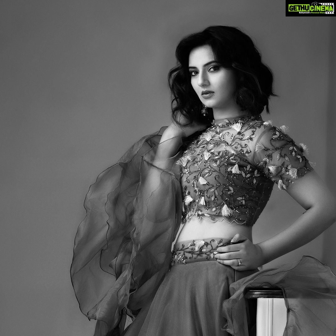 Isha Chawla Instagram - Some more with love 💕. P.C @karteeksivagouni Costume- @lekhareddydesigns Make up n hair @cozytoglam Styled by - @rishita.madas