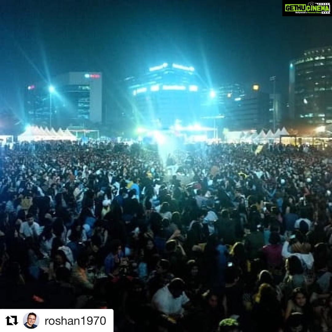 Isha Chawla Instagram - #Repost @roshan1970 with @get_repost ・・・ This was last night, this was a dream called @spokenfest . You can still make it. #poets #storytelling #spreadyourvibe #festivalfever #wherewordsbelong