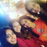 Isha Chawla Instagram - Jahan chaar yaar mil jaye wahi raat tu guzaar ... literally 😂 ❤️❤️❤️❤️❤️❤️❤️❤️❤️❤️❤️❤️❤️❤️❤️❤️❤️❤️ #friendship #friendshipgoals #4amfriends #dosti #love #eternal bonds #gratitude