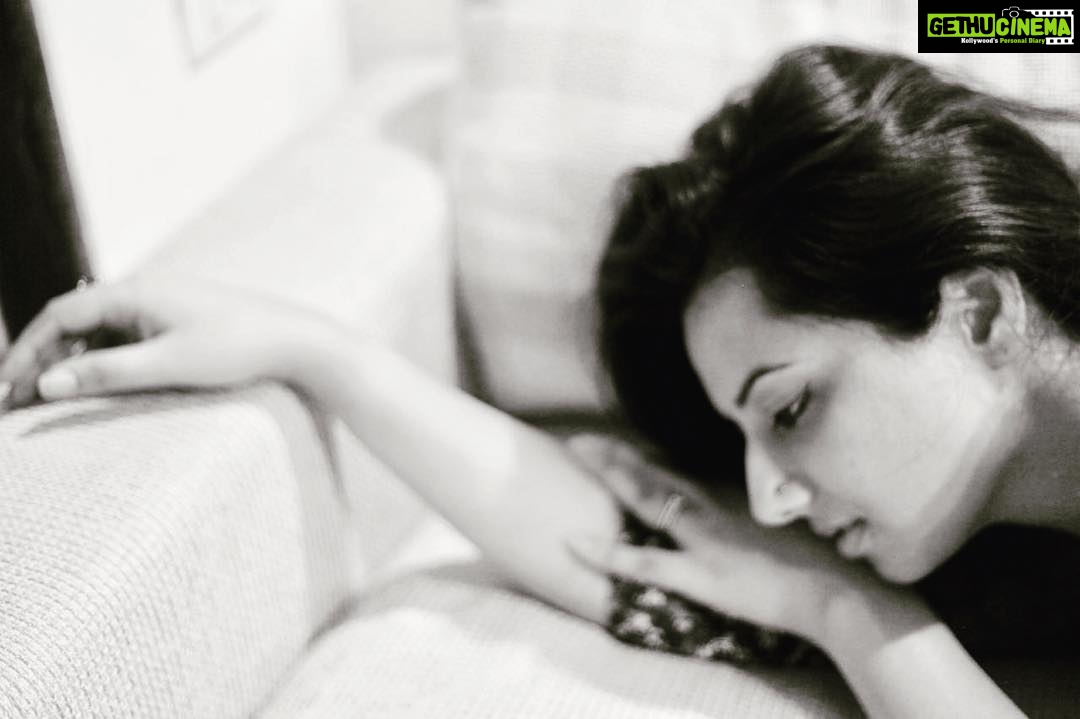 Isha Chawla Instagram - VINTAGE ❤️. #vintage #love #mood #blackandwhite #photography P.C @priyawal