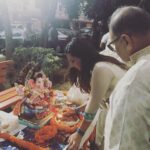 Isha Chawla Instagram – Visarjan . #ganpatibappamorya #gogreen #saveearth #treeganesha #savetheenviroment #visarjan