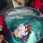 Isha Chawla Instagram - Visarjan . #ganpatibappamorya #gogreen #saveearth #treeganesha #savetheenviroment #visarjan