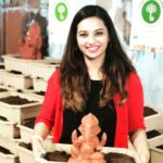 Isha Chawla Instagram - I got my #treeganesha ❤️if you haven’t got your #ganesha yet , you can go for tree Ganesha too . After the visarjan your Ganesha will turn into a beautiful plant. #ecofriendly #green #savetheenviroment #gogreen #ecofriendlyganesha #saveearth #treeganesha #gratitude Get your Ganesha from @treeganesha 🙏