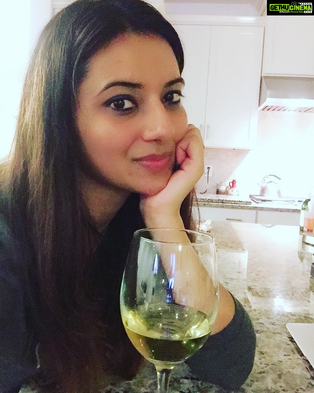 Isha Chawla Instagram - Cheers to my love @priyawal on the sale of her first #100 books . #kaleidoscope is a collection of some heart warming #poems with amazing sketches by @amitachandekar . If you haven’t ordered your copy then order it now. So proud of you wally , i may not be there physically but in spirit im always there . Love😘 #bff #bffgoals #bffmoments #madness #lifeline #gratitude to the #universe