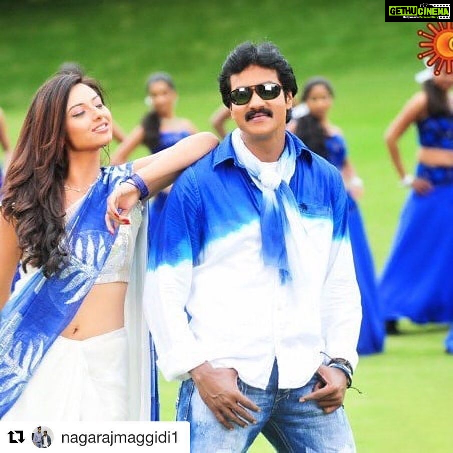 Isha Chawla Instagram - #Repost @nagarajmaggidi1 with @get_repost ・・・ @ishachawla63 amayo amayo andhamaina amayo with @sunil in poolarangadu today in @gemini