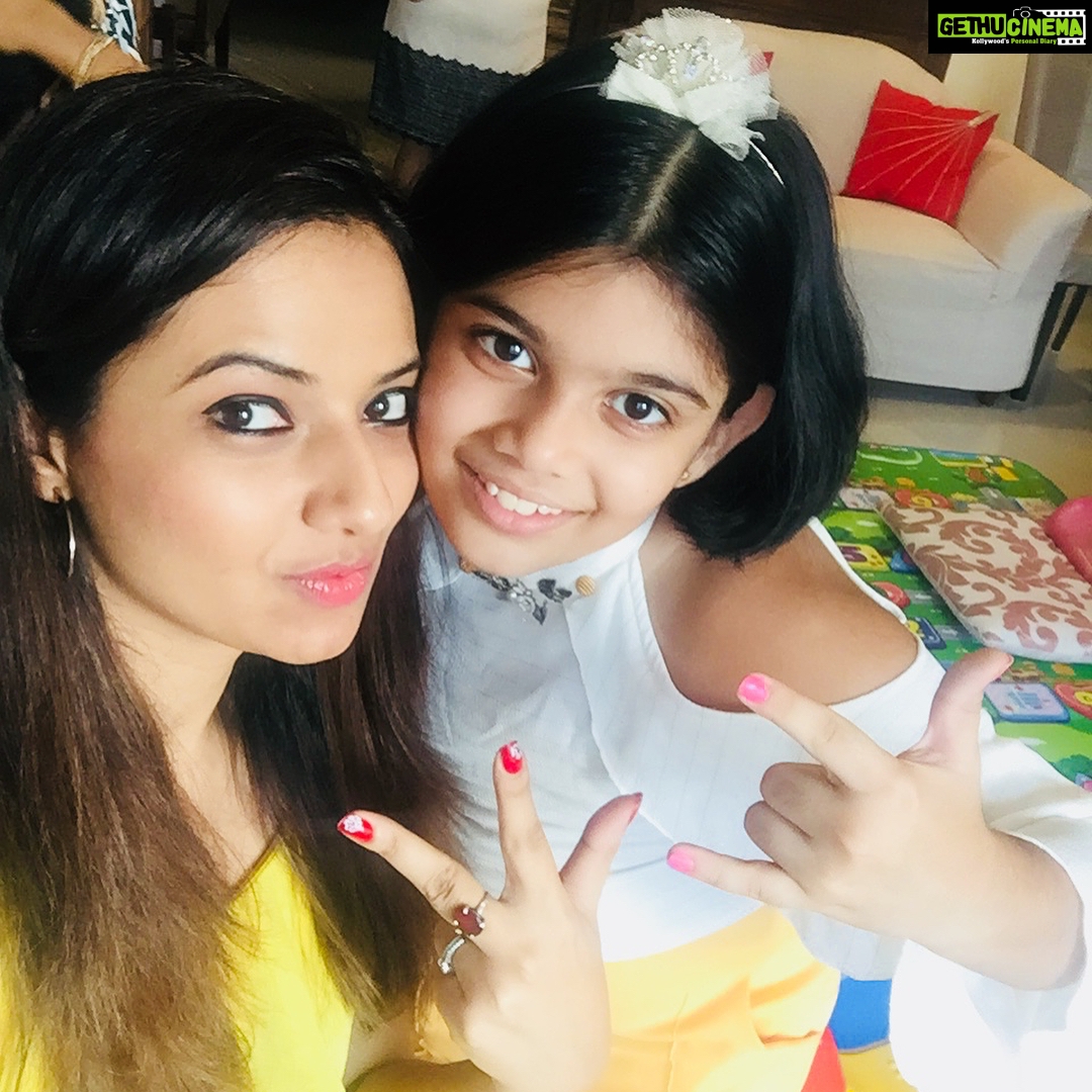 Isha Chawla Instagram - Veerβs 1st bday .... love kids ...πππ... #1stbirthday #love #happiness #life #lifeline #veer #massi #massilove #thank you #universe