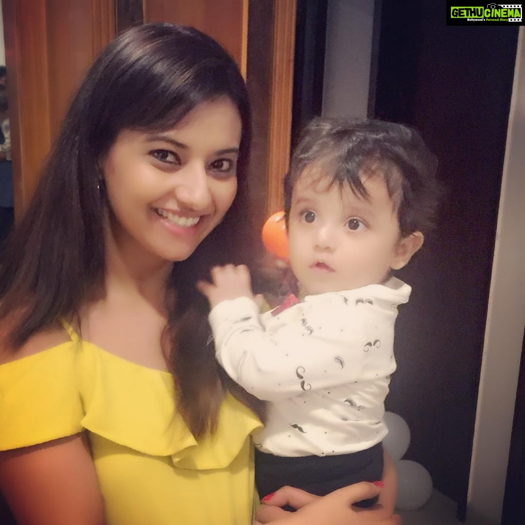 Isha Chawla Instagram - Happy Birthday meri jaan ... 😘😍😍💖... #veer #love #life #1stbirthday #happiness #gratitude #indebtedtotheuniverse