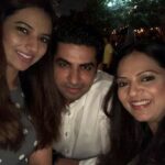 Isha Chawla Instagram – Last dinner for this trip , until we meet again . #sisterlove👭 #family #familylove #familytime #usa #usadiaries #happiness #life #love #gratitude #philly