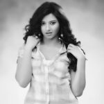 Isha Chawla Instagram - Focus on your strengths and the weakness will disappear ...💖💖💖 Have a great weekend 😘#saturday #motivation #weekend #strength #lifeline #happiness is #eternal #indebtedtotheuniverse