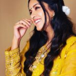 Ishita Dutta Instagram – Choose your fav coz I cannot 💛

Wearing @shwetaaggarwal.official
@viralmantra

📷 @ashish_ojha_photography