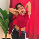 Iswarya Menon Instagram – Sending you some happy vibes 💋