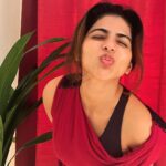 Iswarya Menon Instagram - Sending you some happy vibes 💋