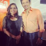 Jacqueline Fernandas Instagram - Fav person jeeva 😍… happy hosting press meet Dress : @deepoo_designers