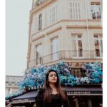 Janani Iyer Instagram - Dream and fly away! #europe2022 Photographer - @njenani_photography Europe