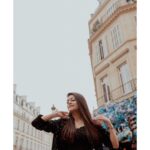 Janani Iyer Instagram - Dream and fly away! #europe2022 Photographer - @njenani_photography Europe