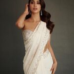 Janhvi Kapoor Instagram - 👼🏻 #Mili se miliye bas 4 din mein 🤞🏻🥰 In theatres 4th November 💕