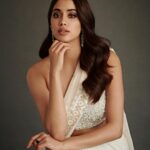 Janhvi Kapoor Instagram - 👼🏻 #Mili se miliye bas 4 din mein 🤞🏻🥰 In theatres 4th November 💕