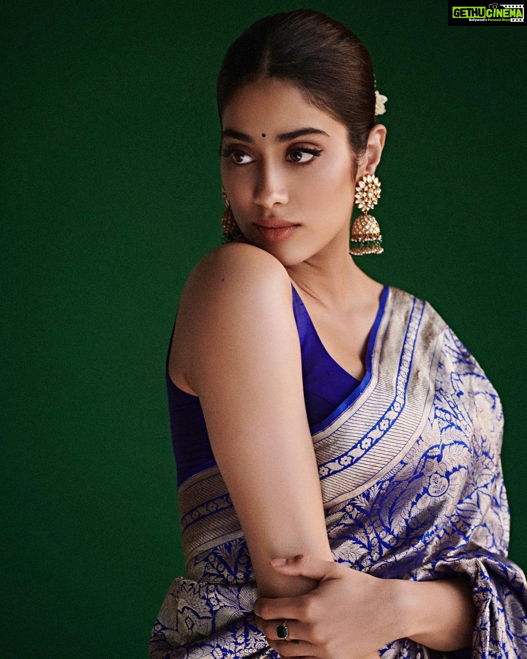 Janhvi Kapoor Instagram - హైదరాబాద్ రావడం నాకు చాలా సంతోషాన్నిచ్చింది, మీ ప్రేమకు ధన్యవాదాలు 💜 #Mili