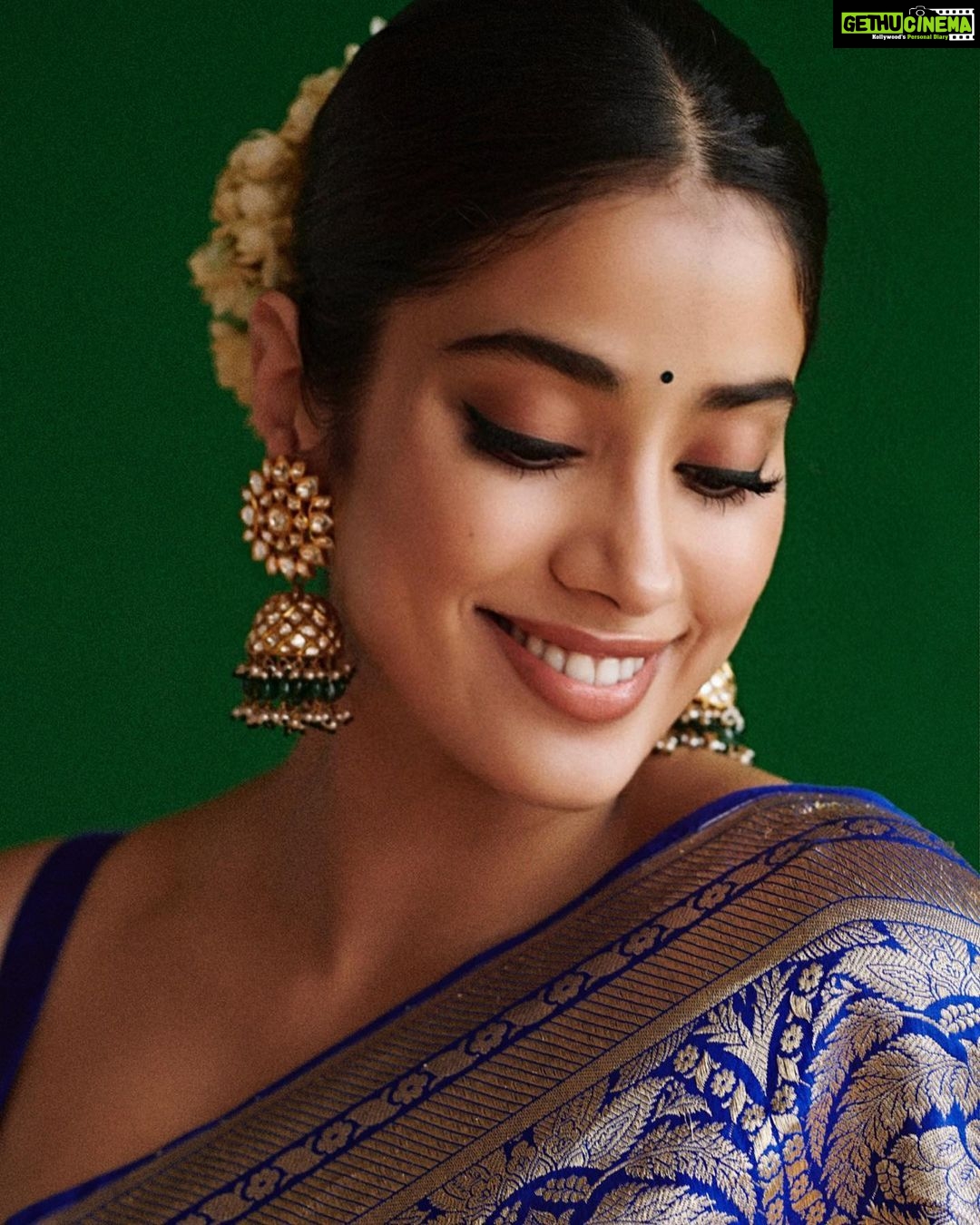 Janhvi Kapoor Instagram - హైదరాబాద్ రావడం నాకు చాలా సంతోషాన్నిచ్చింది, మీ ప్రేమకు ధన్యవాదాలు 💜 #Mili