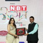 Janhvi Kapoor Instagram - yesterday at the NBT awards! Thank you for the honour of awarding me “Breakthrough Performance Of The Year” it means more than you can imagine. #Mili #GoodLuckJerry 💓🙏🏼