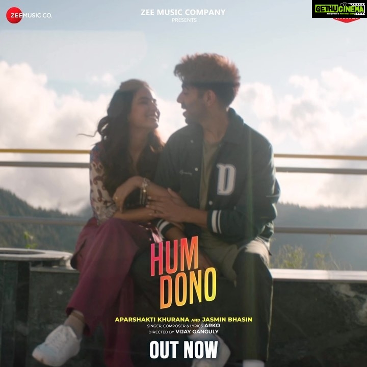 Jasmin Bhasin Instagram - Let’s make a sweet start with this sweet love story of #AparshakiKhurana & #JasminBhasin 💓 #HumDono OUT NOW! @zeemusiccompany @Zeemusicoriginals @aparshakti_khurana @vijayganguly @arko.pravo.mukherjee @anuragbedii