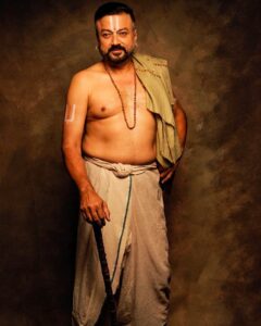 Jayaram Instagram - One of the first looks we tried for #nambi #ps1 #ps 
One of many !! 
@madrastalkies 
@lyca_productions 
#maniratnam