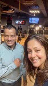 Jyothika Instagram - Gifting myself this birthday with strength n health. 🏋🏼‍♀️
Functional training with the extremely gifted Mahesh Ghanekar. @maheshfitnessclub 
I will not let age change me,
I will change the way I age ! 😎
