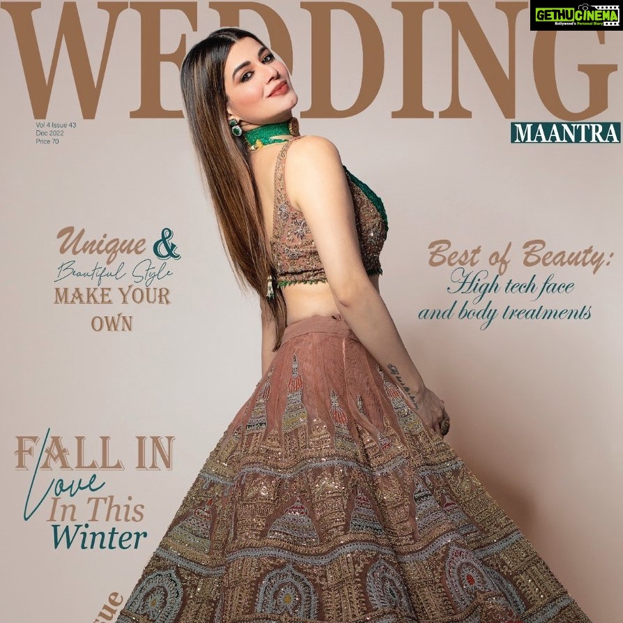 Kainaat Arora Instagram - Hello December … Bcz It’s My Birthday 🥳 Month .. Go Grab Your Copies Now .. . Cover Star #kainaatarora @gaarimasinha @theweddingmaantratwm @dvasabyabhi @mandartandel2508 @shubhangi_official9 @taneeshabanselmakeupartist Photographer - @a.rrajaniphotographer PR manage @@frizbeedigital Business Manager : @business.manager_kainaat by #PriyayankShah 🙏 #theweddingmaantramagazine #theweddingmaantratwm #MagazineCover #CoverGirl #kainaataroraupdates #kainaataroraofficial #kainaatarorafans #kainaat_arora