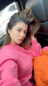 Kainaat Arora Instagram - was on a Road that led to Nowhere , So I changed My Route .. Now I’m headed SOMEWHERE... 
.
.
#Kainaatarora #reels #reelsinstagram #reelsvideo #reelkarofeelkaro #reelsindia #reelslovers #réel #viral #viralvideos #viralvideos #viralreels #viralvideo #kainaat_arora #kainaataroraupdates #dubbingday #tipppsy #movie #rajuchadhafilms #deepaktijori #deepaktijorifilms #deepaktijoriteam #letsdub 🎬🎬🎬