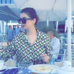 Kainaat Arora Instagram - “Nothing soothes the soul like a day by the ocean… 🌸 🌸 🌸 #kainaatarora #mornings #breakfast #teabytheview #morningslikethese Burj Al Arab