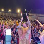 Kainaat Arora Instagram – When the whole world is standing against You.. 
just turn around and take a selfie ☺️

🌸
🌸
Patna waalo you were Love ❤️ 🙏🙏🙏🙏🙏🙏
🌸
🌸
The Biggest #Dandiya #Bash .. 
Thank you @dainikjagrannews for having me As Your guest of honour & Gratitude For so much love #PatnaWaalo for a full house #concert #KainaataroraLive #KainaataroraConcert #Kainaatarorafans #Gratitude #Humbeled #ForeverGreatful

Business manager: 📞: @business.manager_kainaat 
MUA : #Kainaataroramua
Hair : @simaraj482 Patna, India