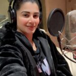 Kainaat Arora Instagram – #dubbing with @deepaktijoriteam @sunnysingteam ..
.
🎬
🎬
🎬
#kainaatarora #ComingSoon 2023 .. 🎬🎬🎬