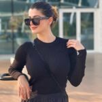 Kainaat Arora Instagram - Modest In Black 🖤 🖤 🖤 🖤 🖤 📷: #PriyankShah Burj Al Arab