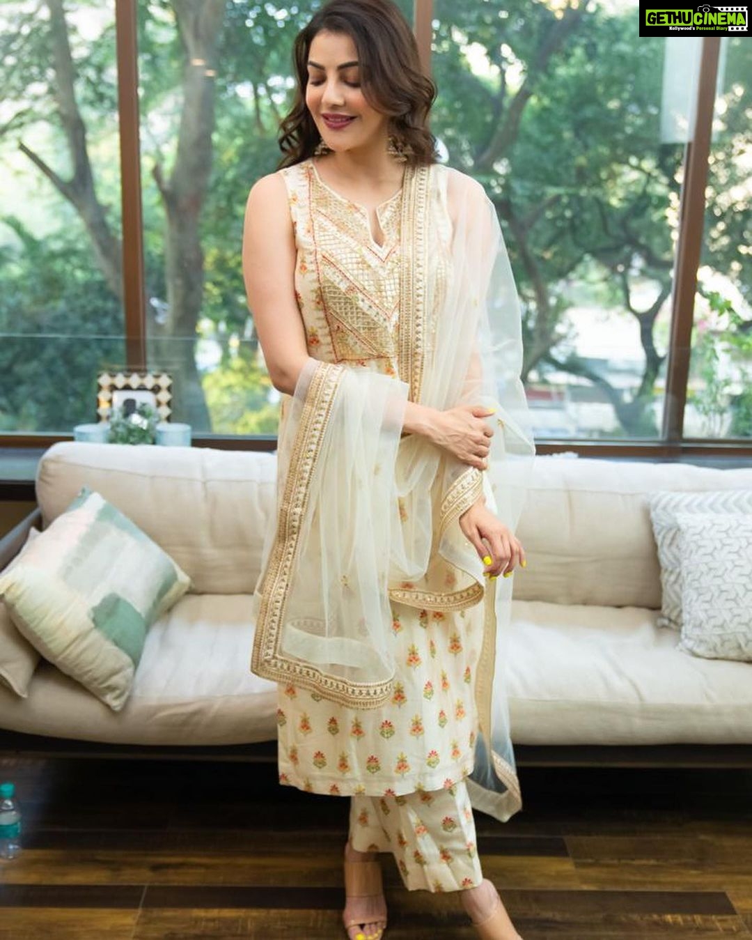 Kajal Aggarwal Instagram - @drishtizahabia @karishma.joolry @nkdivya @redfeatherent