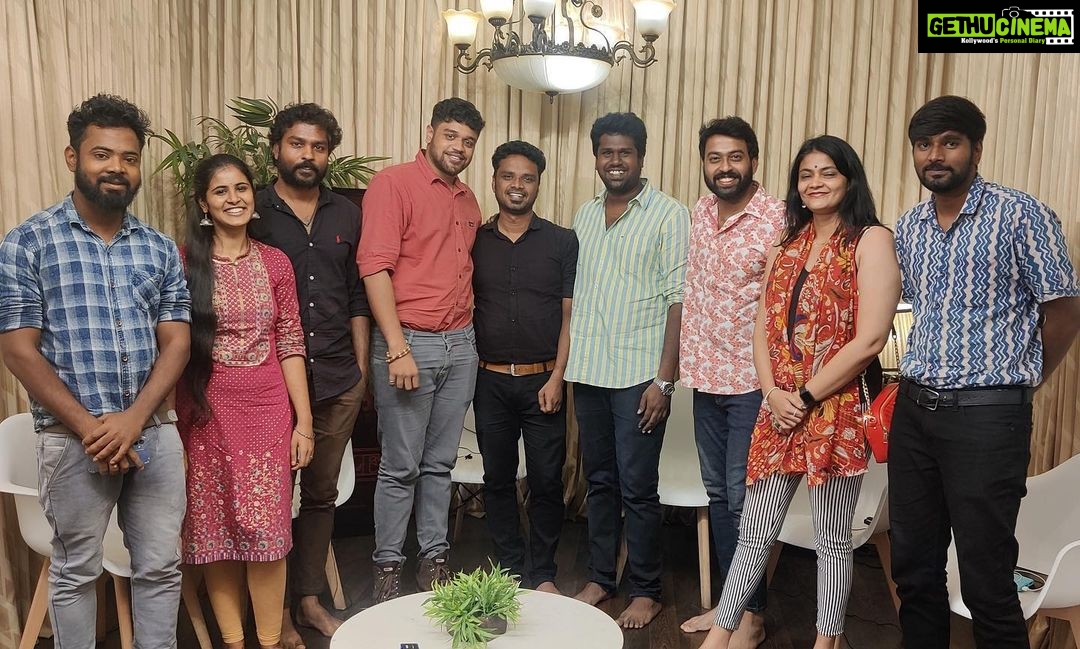 Kalpika Ganesh Instagram - When the whole family of #parole team knows we are gonna be there for each other @dwarakhraja thanks for bringing this family of diff states and diff parents together ♥️ can’t thank enough @linga19 @karthiikrs what would you guys do with out #thendral @monisha_murali_ you know I’m your akka for life with zero expectations and all hearts @behindwoodsofficial @cineulagamweb @puthiyathalaimurai @cinemavikatan @indiaglitz_tamil @aadhancinema @puthuyugam_insta @vjshree_official @vj_nikki_ @rjrgram #parole #promotions #nov11 #thendral #kovalan #karikalan #kavi #chennai #kalpika #iamkalpika Chennai, India