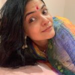 Kalpika Ganesh Instagram - Give yourself some time And a take small nap To remain glowing 🤍❤️‍🔥💞💜 Nap always rejuvenates 🥰 #iamkalpika #kalpika #weekend #weekendvibes #bindi #selfie #iphonexr #candid