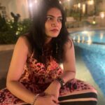 Kalpika Ganesh Instagram - Open or closed eyes I always keep speaking #random #poolside #candid #phoneclicks #iphonexr #noedit #nofilter #nosering Amritara Aura Goa