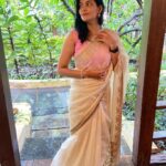 Kalpika Ganesh Instagram – Styled by @worldof_sahaja 

#sareelove #sleeveless #blouse #cream #babypink #goa #destinationwedding #majha #phoneclicks #iphonexr #noedit #nofilter Amritara Aura Goa