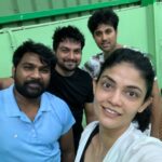 Kalpika Ganesh Instagram – Baddy live

Baddy with the boyzz🤍

#badminton #sports #fitness #sweatitout RG Battledore Academy