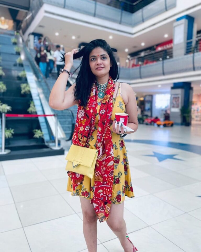 Kalpika Ganesh Instagram - TEJU 📷 @ariya_arvind_ak Prasads Multiplex