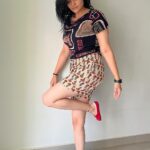 Kalpika Ganesh Instagram - When some fun can be had with my flared shorts by @shophoneyish #reelsinstagram #trendingreels #321 #fitness #fun #kalpikaganesh #kalpika #iamkalpika
