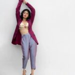 Kalpika Ganesh Instagram – When elegance matches with the bossiness!!

Shop at @saja_official.in 
MUH @stylingbyavantisha 
Photography @karteeksivagouni 

#bysaja #fusionwear #bossy #hot #womensfashion #trending #fashion