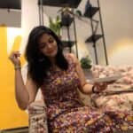 Kalpika Ganesh Instagram – Did anyone say Blueberry Cheese Cake🫐🧀

My heart felt so happy visiting this place @echoescafeindia for many reasons
Friends💙
Ambience🤍
Food💙
Vibes🤍
Pricing💙
Service🤍

The biggest reason is when you visit this place personally it will melt your heart and make you happy too

Do yourself a favour and visit @echoescafeindia 
These candids taken by my love @photographyby.e.a 

#echoes #echoeslivingroom #newplaces #hyderabad #food #friends #kalpika Echoes Living Room