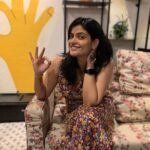 Kalpika Ganesh Instagram – Did anyone say Blueberry Cheese Cake🫐🧀

My heart felt so happy visiting this place @echoescafeindia for many reasons
Friends💙
Ambience🤍
Food💙
Vibes🤍
Pricing💙
Service🤍

The biggest reason is when you visit this place personally it will melt your heart and make you happy too

Do yourself a favour and visit @echoescafeindia 
These candids taken by my love @photographyby.e.a 

#echoes #echoeslivingroom #newplaces #hyderabad #food #friends #kalpika Echoes Living Room