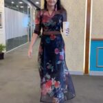 Kalpika Ganesh Instagram - I would love to design for you anytime🖤… its because you leave the choice to the designer…. Ua The Best 🖤 Organza Slit Top #srlabelbyyaminireddy #slitdress #slitkurti #slittop #slitcroptop #kalpikaganesh #designerdiaries #simpleoutfit #simplekurti #simpleslitdress