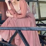 Kalpika Ganesh Instagram - This surely was one of our best photo session my boy @anuragkamillaphotography What say?? Thanks @exodusbydurga for giving me such an elegant look along with capturing the candid moments Special thanks to @sacredearthcafe @thejaswi_kotha would want to work more with you Beautiful attire by @tanva_by_deepika Earrings by @aa.r.ka #reels #reelsinstagram #reels2021